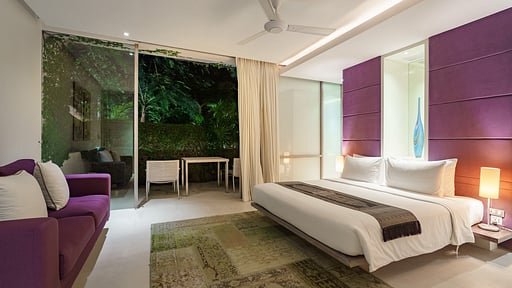 samujana-villa-8-v8-bedroom-night-5fffc935c36f8