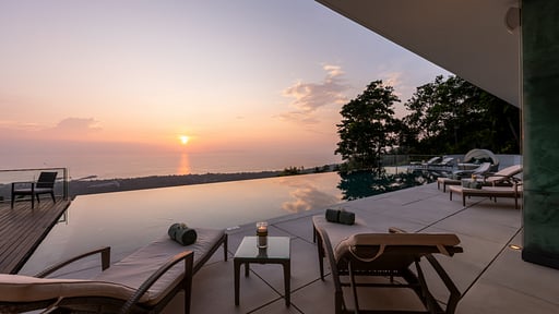 villa-zest-15-night-shot1-673aa336424fd