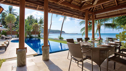 tawantok-beach-villa-1-19-tawantok-beach-villas-villa-1-outdoor-dining-59daf6d32aa32