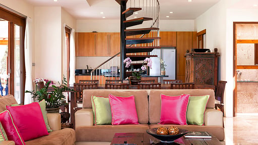 tawantok-beach-villa-1-4-tawantok-beach-villas-living-room-layout-6801e8ddddfa2